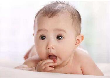三个月的宝宝流口水是怎么回事 3个月宝宝流口水怎么办