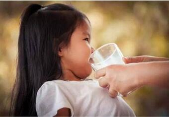 儿童每天要喝多少水