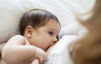 宝宝边吃奶边睡觉的原因