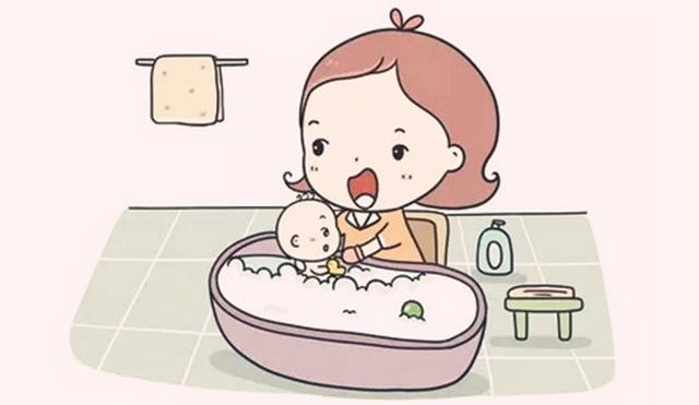 给宝宝洗澡，这个时间点一定要注意