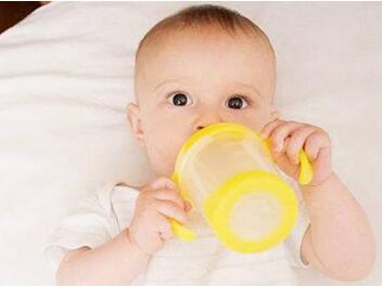 给宝宝换奶粉拉肚子了怎么办，现在这奶粉还能不能继续吃？