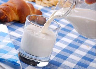 牛奶什么时候喝最好 喝牛奶4个禁忌