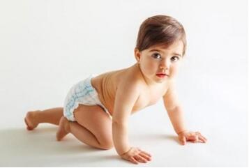 10个月宝宝发育指标标准