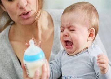 宝宝肚子胀气的症状有哪些