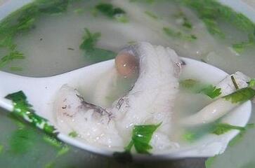 宝宝发烧吃什么食物