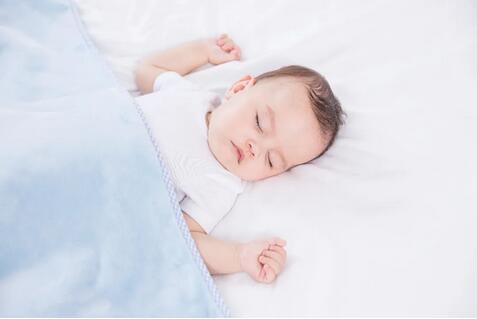 宝宝多大可以用枕头？定型枕有用吗？