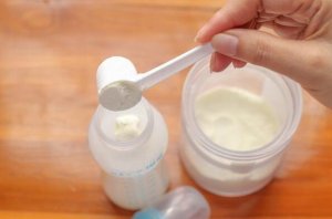 宝宝奶粉过敏知多少？氨基酸奶粉怎么冲？
