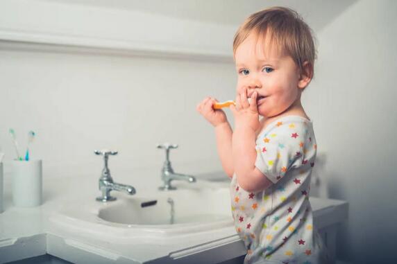 宝宝乳牙龋齿怎么办？