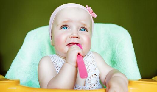 宝宝爱哭怎么办，安抚宝宝的5个训练方法