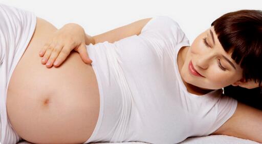 孕晚期摸肚子会早产吗
