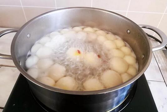 汤圆是冷水煮还是热水煮