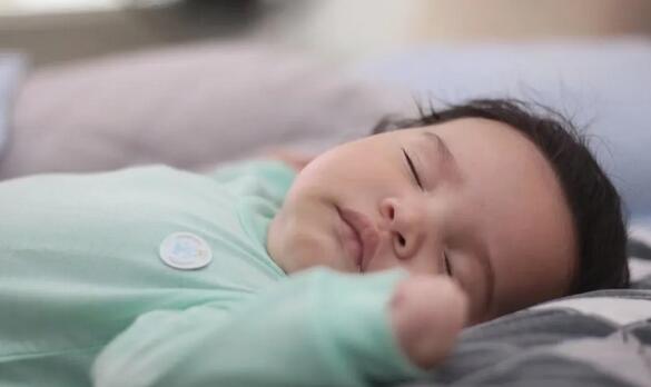 宝宝睡觉爱出汗是什么原因