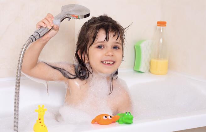 儿童洗发水可以用大人洗发水吗？