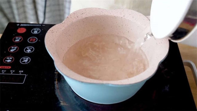 鲜香南瓜疙瘩汤的做法 1岁宝宝食谱
