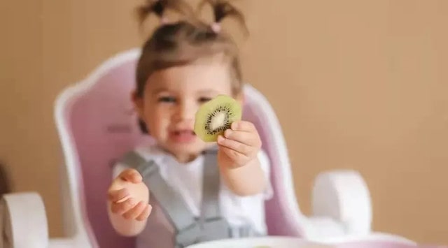 怎么给宝宝添加手指食物？