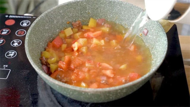 番茄土豆牛肉盖浇饭的做法