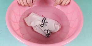 孩子的袜子和衣服要分开洗吗？