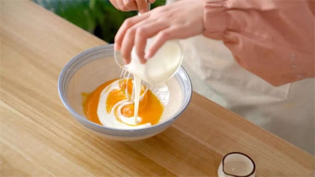 酸奶鸡蛋蒸蛋糕的做法