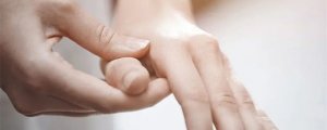 孕妇手指关节痛怎么缓解