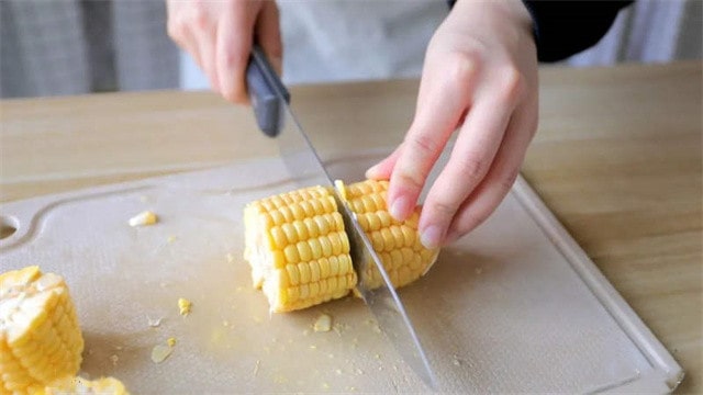 奶香玉米的做法